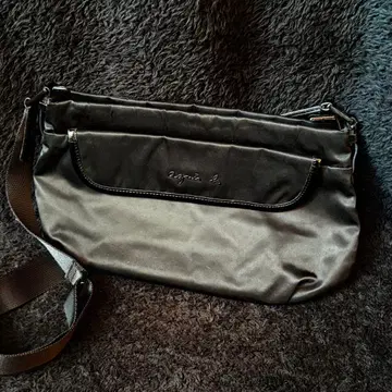 팔로우 할인 있음 Agnes b. 에네스베 숄더백