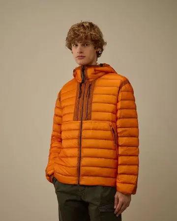 택 포함 새상품 C.P. COMPANY 초인기 다운