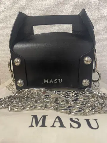 MASU 케이크 백 미니 블랙 가죽 숄더백