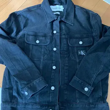 Calvin Klein Jeans JUNGKOOK 착용 모델