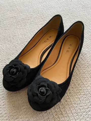 새상품급 와그 플라워 펌프스