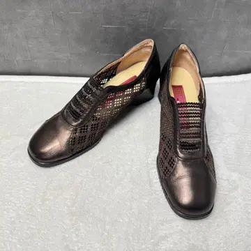 새상품급 살롱 드 그레 4E 컴포트 슈즈 펌프스 메쉬