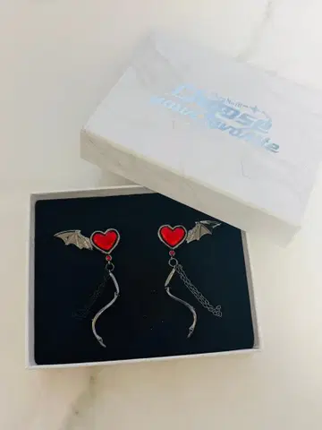 쿠츠하 귀걸이 choose your favorite