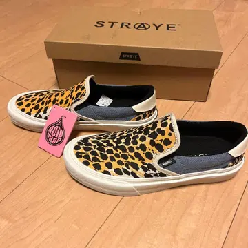 STRAYE 레오파드 무늬 슬립온