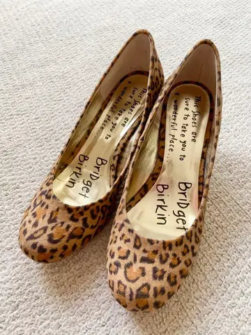 새상품급 브리지트 버킨 애니멀 무늬 퍼 장식 펌프스