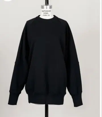 qualia  맨투맨 TYPEA 블랙