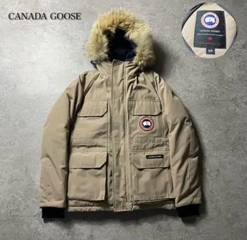 CANADA GOOSE 베이지 다운 자켓
