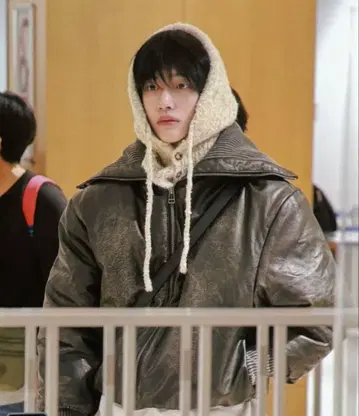 Jaded London 후드 부착 봄버 자켓 블랙