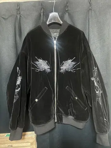 HARE 블랙 스카잔 MEDIUM 수베니어 블루종