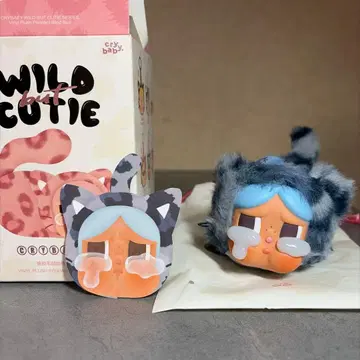 Crybaby Wild but Cutie 크라이베이비 POPMART