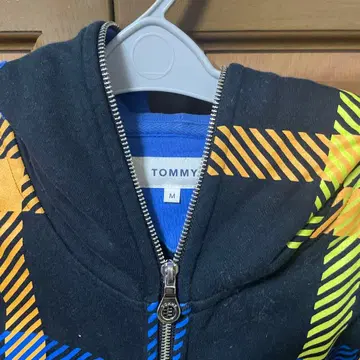 TOMMY 후드티