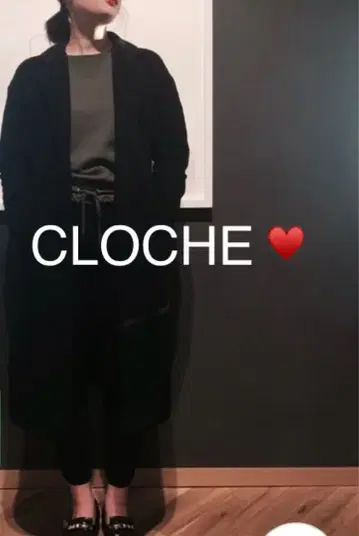 CLOCHE 코트 네이비 컬러 더블 페이스 클리닝 완료