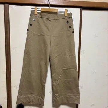 데코이 67 모카 가우초 팬츠 버튼 포함