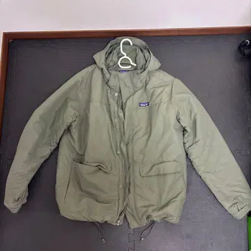 Patagonia 후드 부착 나일론 자켓 올리브 그린