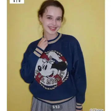 토탈리스틱 클로징 캡틴 미키 스웨터