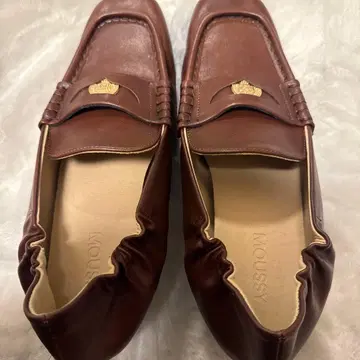 MOUSSY 스퀘어 토 로퍼힐