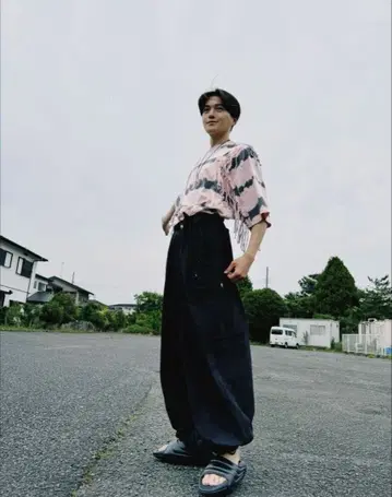 AMBERGLEAM 타이다이 프린지 티셔츠