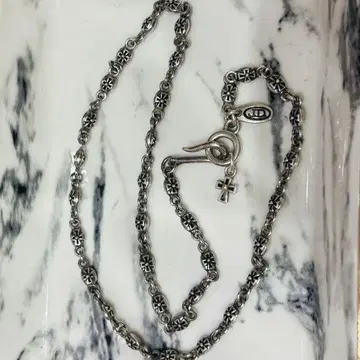 저스틴 데이비스 타이니 크로스 체인