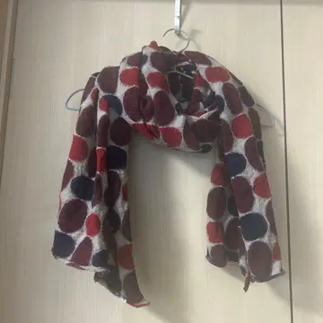 팔라스 팰리스 도트 무늬 스톨/숄