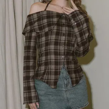 다리치 홀터 오프숄더 체크 셔츠