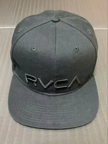 RVCA 블랙 미드핏 캡