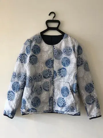 그라니프 x TAION 콜라보 리버서블 라이트 다운 자켓