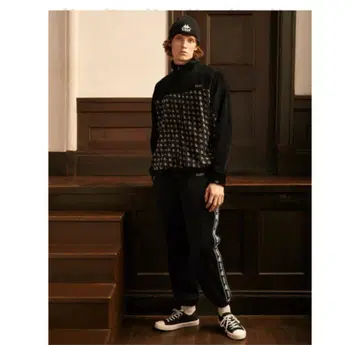 GU x Kappa 벨로아 셋업 콜라보