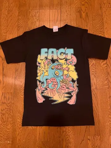 FACT 그래픽 T셔츠 S사이즈