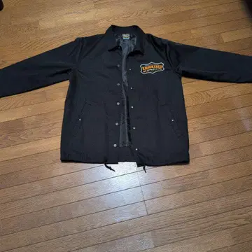 KNACKERED 블랙 점퍼