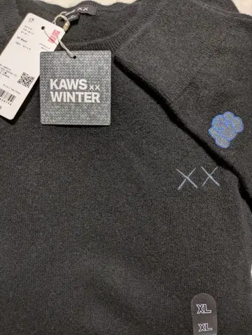새상품 KAWS x UNIQLO 카우스 윈터 캐시미어 스웨터 XL 블랙