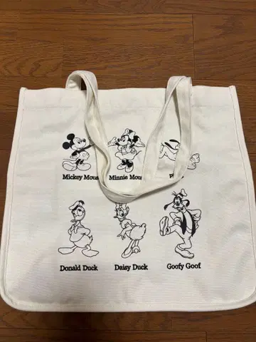 areeam 미츠코시 이세탄 한정 토트백 디즈니