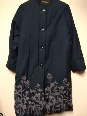 써니클라우드 꽃무늬 자수 롱 다운 자켓