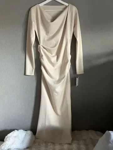 [ KINO THE KEI ] 베이지 드레이프 디자인 롱 원피스