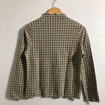 체크 무늬 긴팔 니트 / M~L 사이즈 / 새상품급