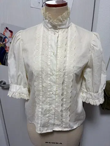 USA 빈티지 아이보리 프릴 반팔 셔츠