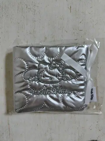 산리오 키티 퀼팅 앨범 씰북 실버 미개봉 새상품