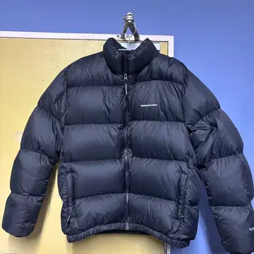 thisisneverthat 블랙 다운 자켓