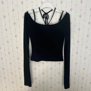 BLACKUP 긴팔 상의 블랙