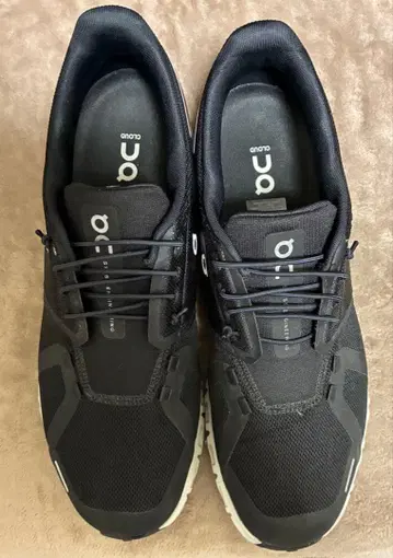 On Cloudstratus 블랙 스니커즈 브랜드 사이즈 29