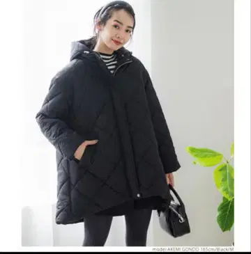 후드 부착 블랙 퀼팅 자켓