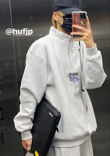 HUF 그레이 맨투맨 코무돗토 유타