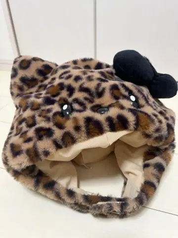 USJ 레오파드 무늬 키티 블랙 리본 포함