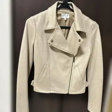 베이지 라이더 자켓 숏 기장