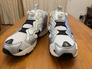 새상품급 BEAMS 별주 Reebok instapumpfury 펌프 퓨리