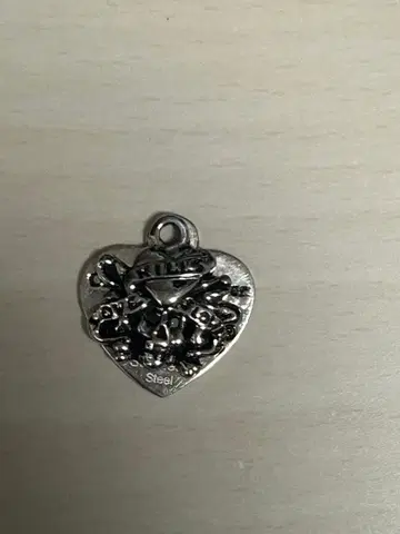 에드하디 러브킬 목걸이