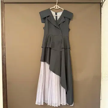 dazzlin 아지메 플리츠 트렌치 원피스