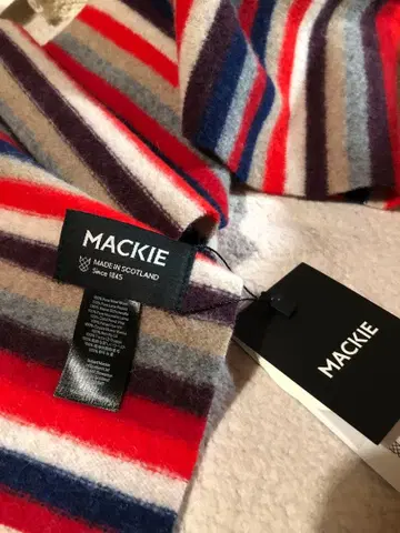 새상품 MACKIE 스트라이프 머플러