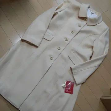 미사용 택 포함 롱 코트 크림색 M 사이즈 U-Factory