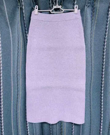 리브 편직 연보라 타이트 스커트 슬릿 포함 니트 스커트 두꺼운 소재