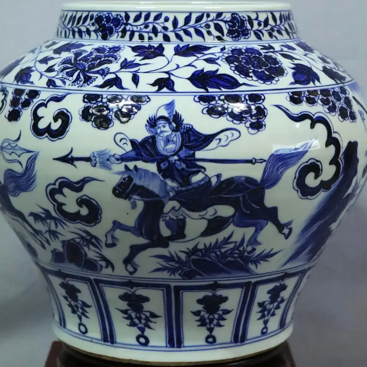 Chinese Ceramic Blue and White Figure Jar